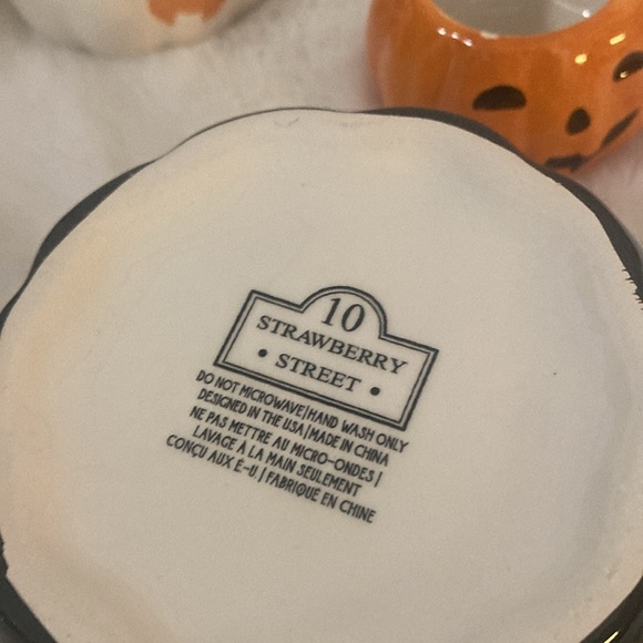 10 Strawberry Street Stacking Jack o Lantern Measuring Cups - Picture 11 of 13